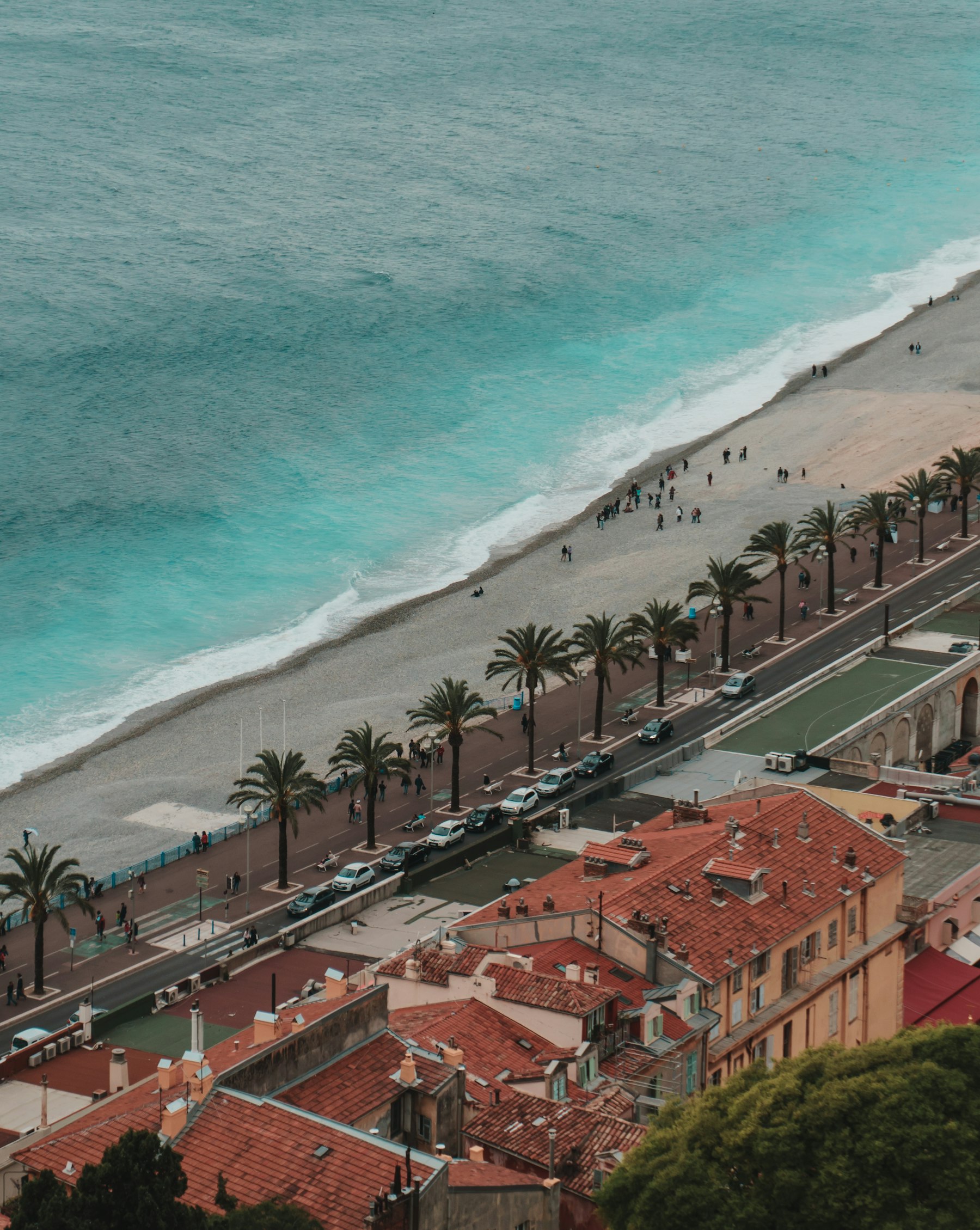 The Promenade des Anglais and the sea, seen from above